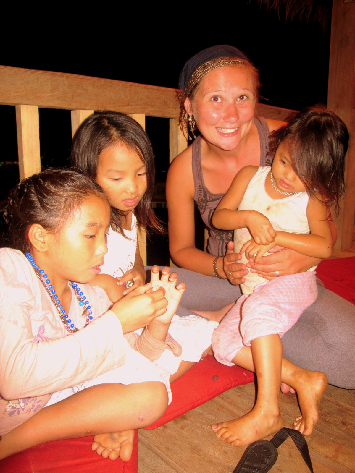 Huay Xai cultural exchange-volunteering